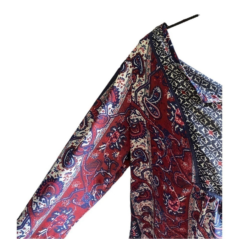 DRESS BARN-PAISLEY PRINT BLOUSE-SIZE 2X - Picture 4 of 9